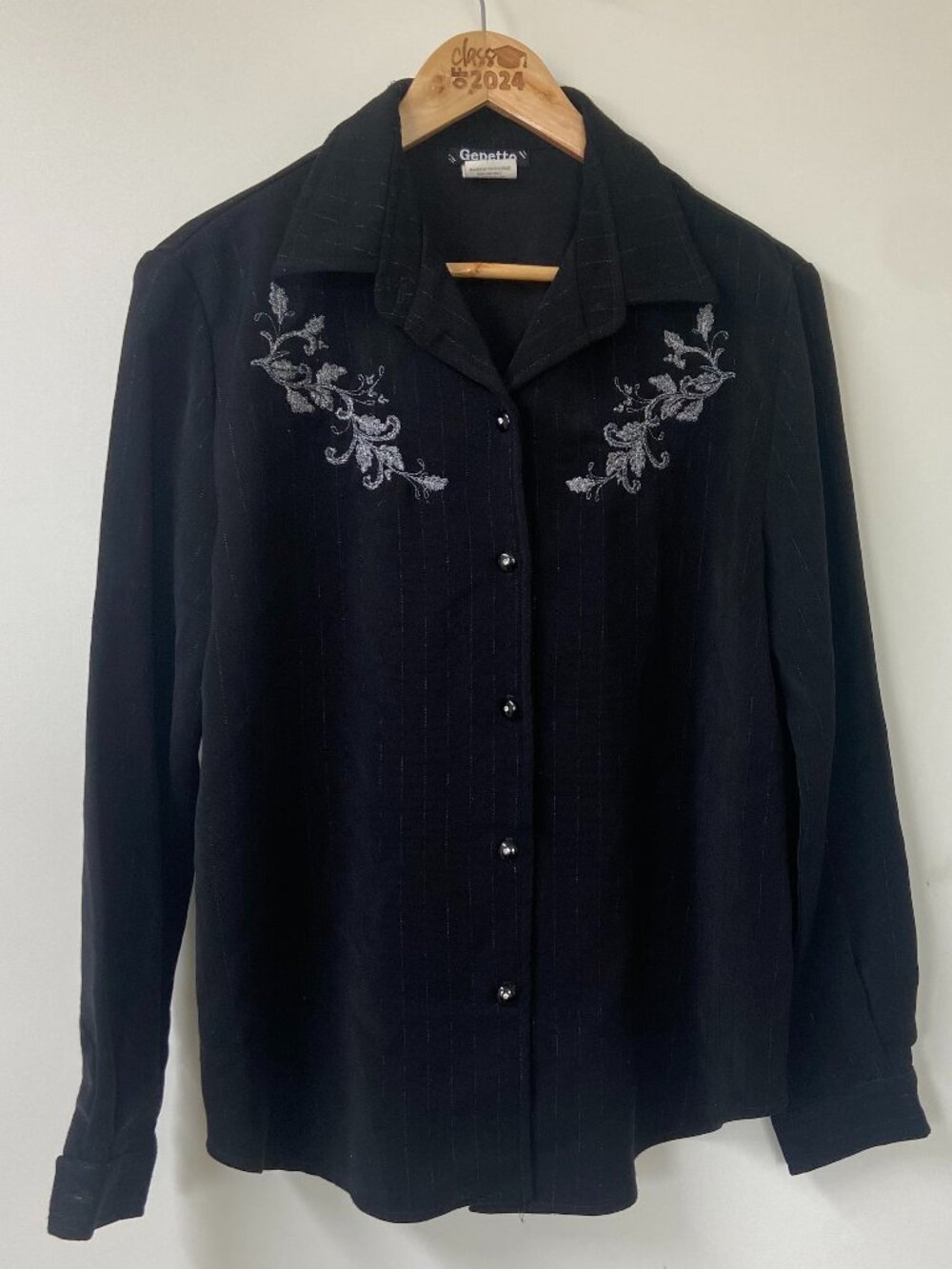 Gepetto Women's Black Cuffed Long Sleeve Silver Embroidered Button Up Shirt M
